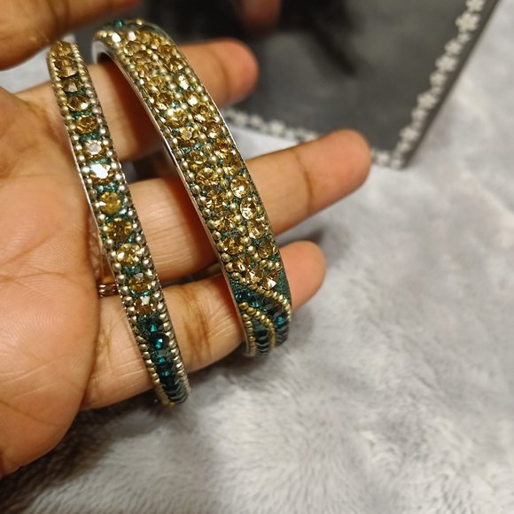 2  Handmade Bangles from India - Picture 2 of 10